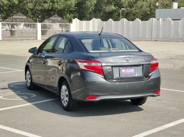 Car image 7