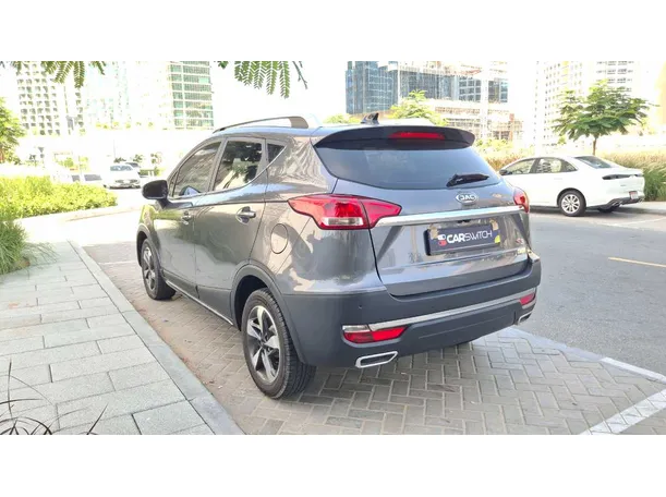Car image 7