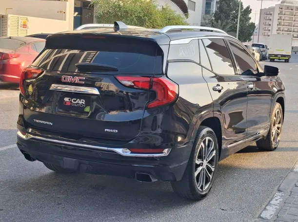 Car image 5