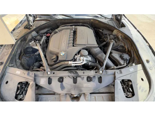 Car image 28