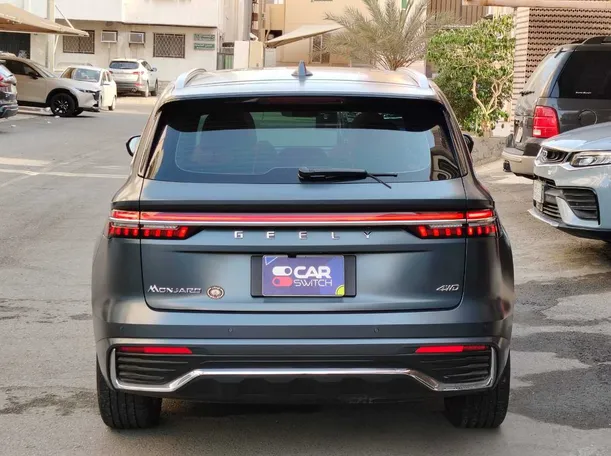 Car image 6