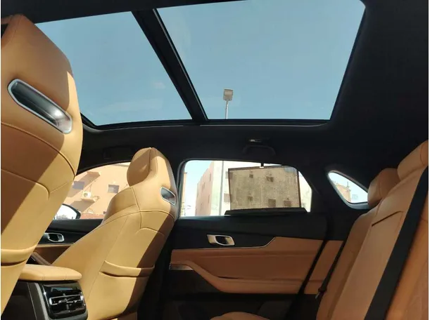 Car image 21