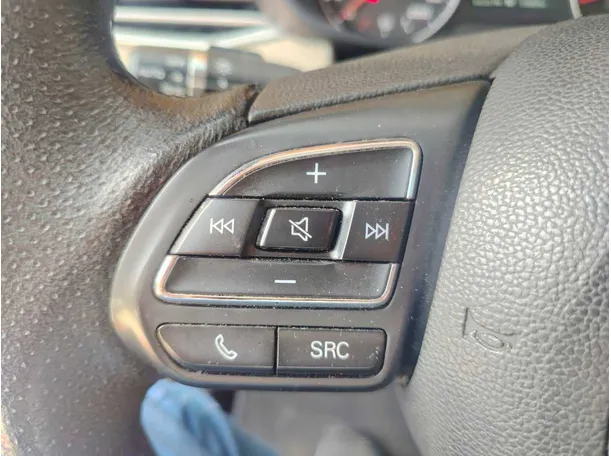 Car image 37