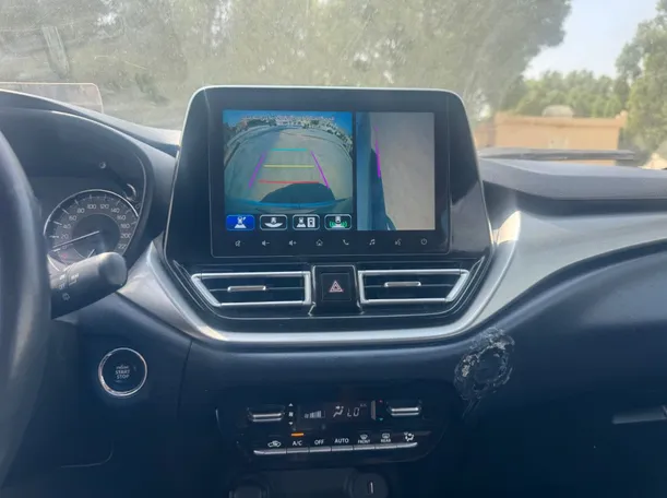 Car image 16