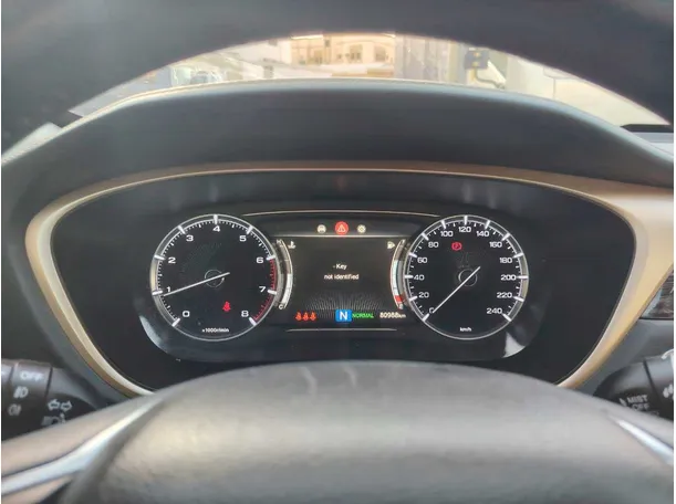 Car image 23