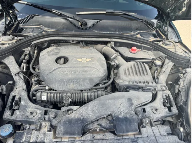 Car image 21