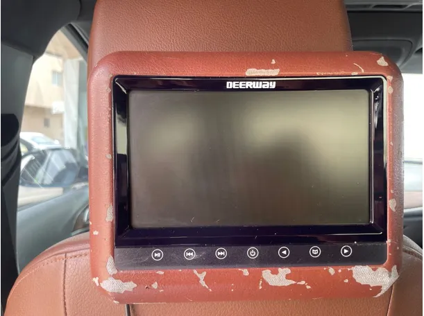 Car image 22