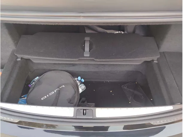 Car image 29