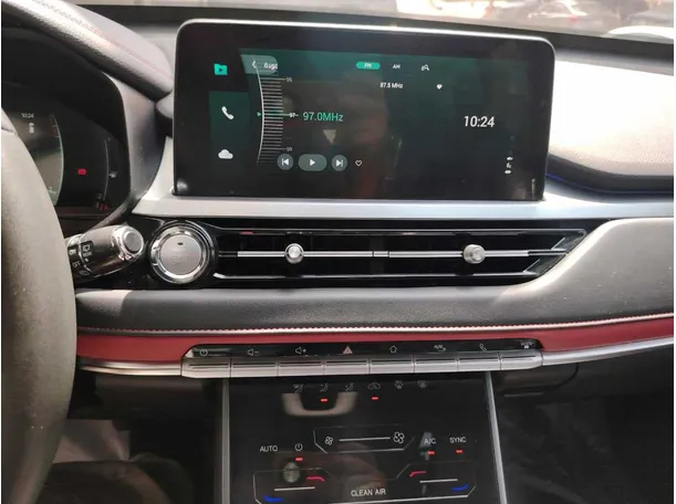 Car image 21