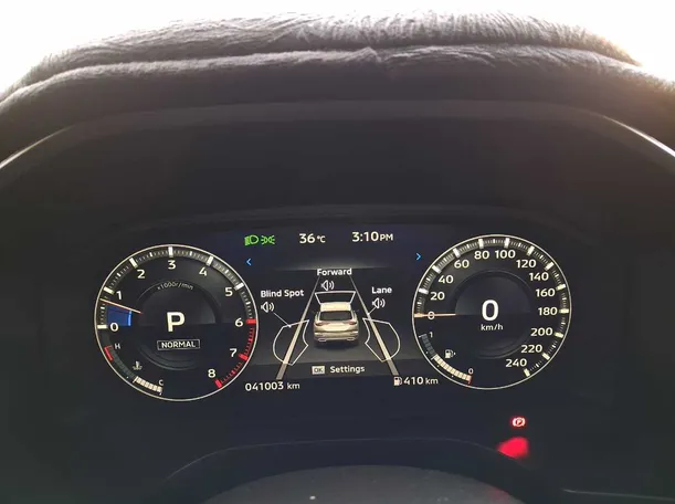 Car image 19