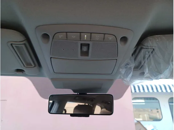 Car image 22
