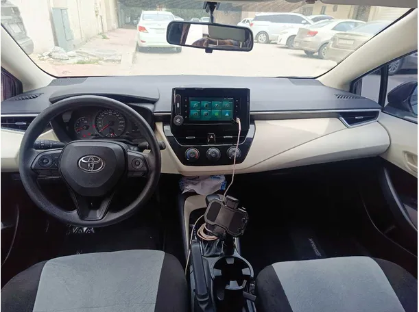 Car image 16