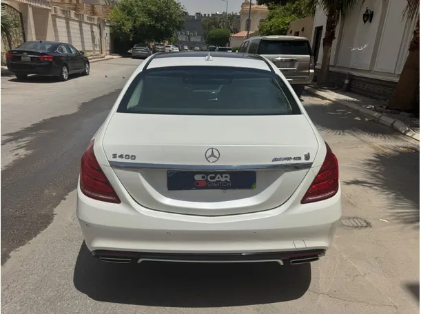 Car image 6