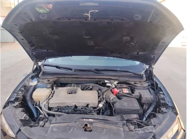 Car image 32