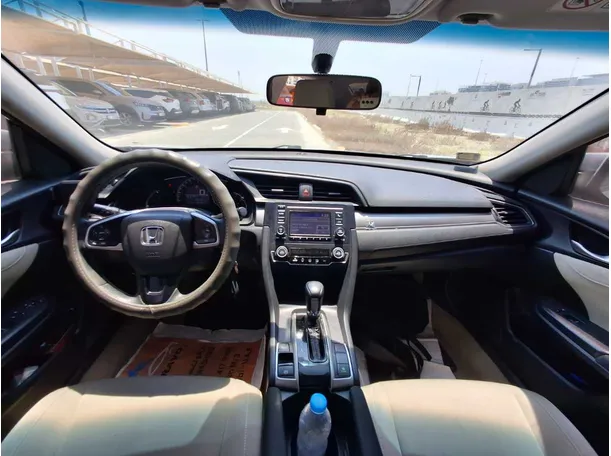 Car image 15