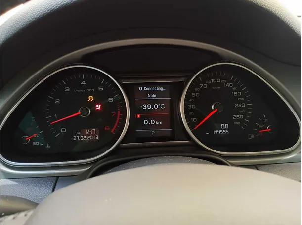 Car image 19