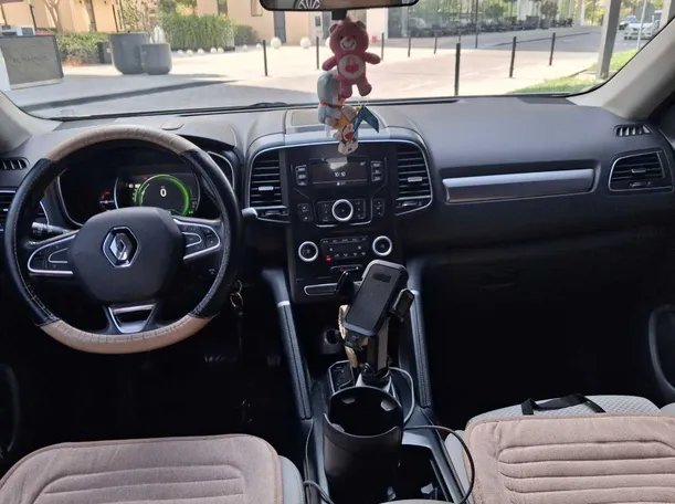 Car image 16