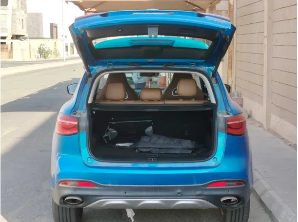 Car image 29