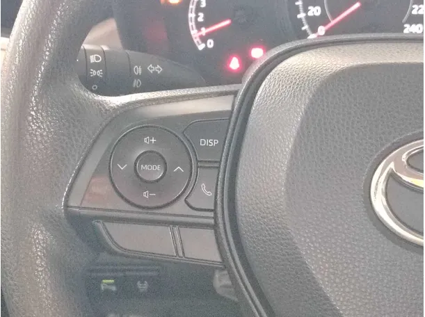 Car image 25