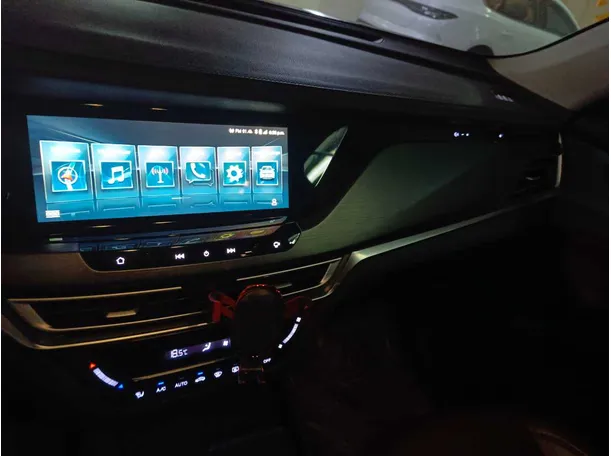 Car image 22