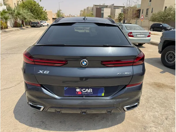 Car image 6