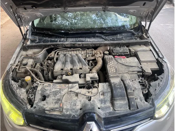 Car image 30