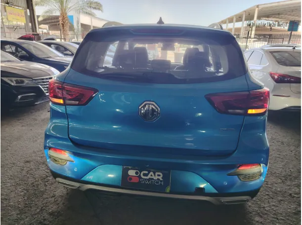 Car image 6