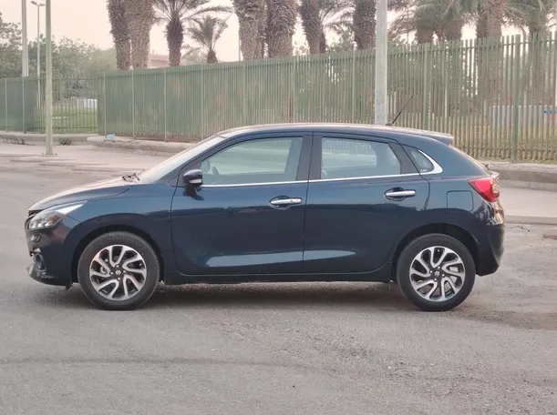 Car image 8