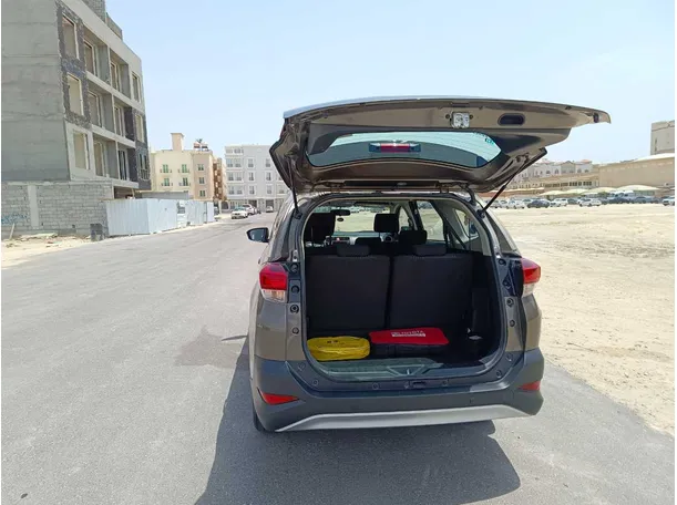 Car image 26