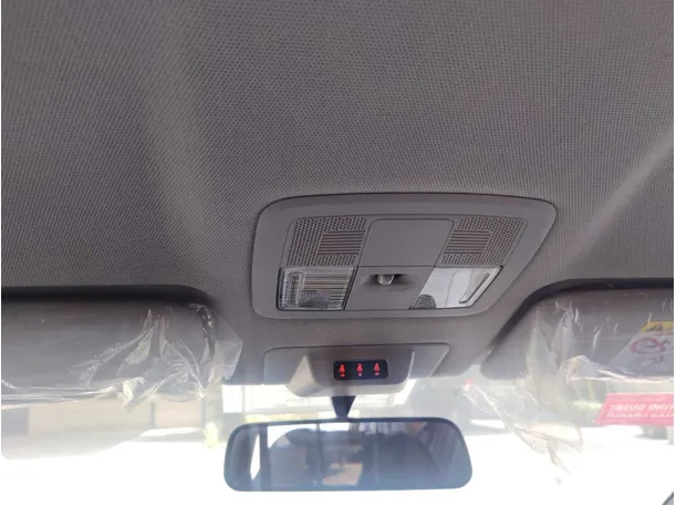 Car image 29