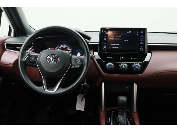 Car image 15