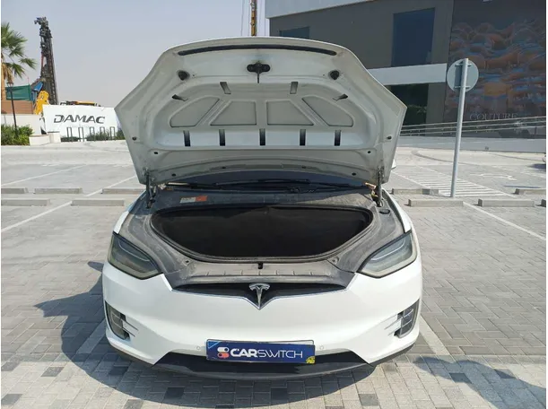 Car image 25