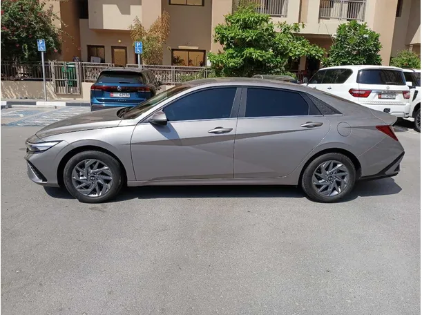 Car image 8