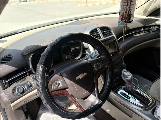Car image 13