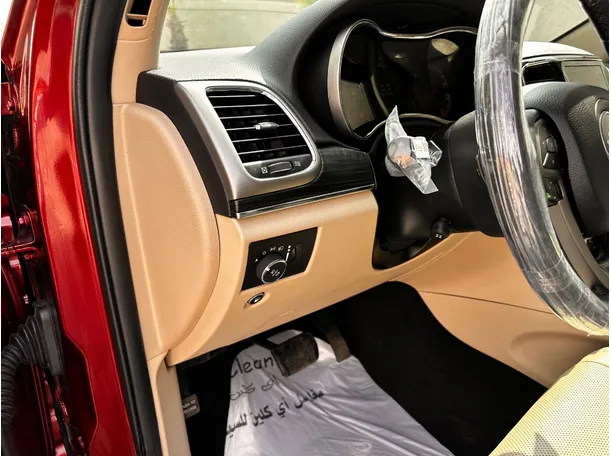 Car image 27