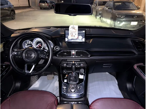 Car image 20