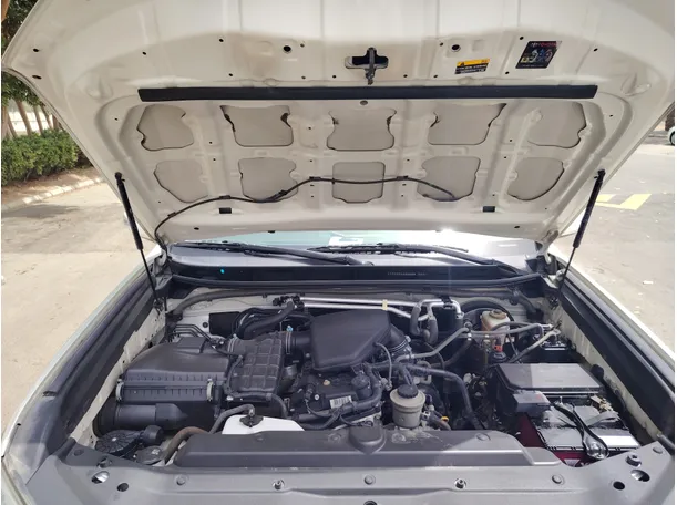 Car image 33
