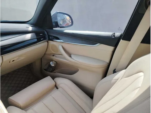 Car image 41