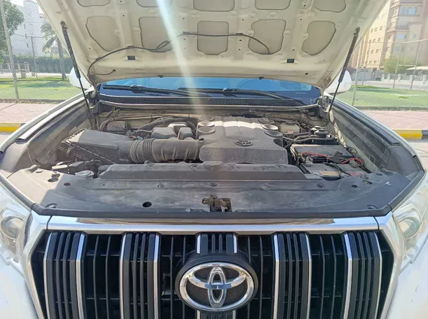 Car image 35