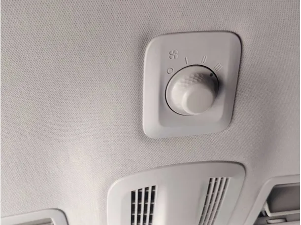 Car image 23