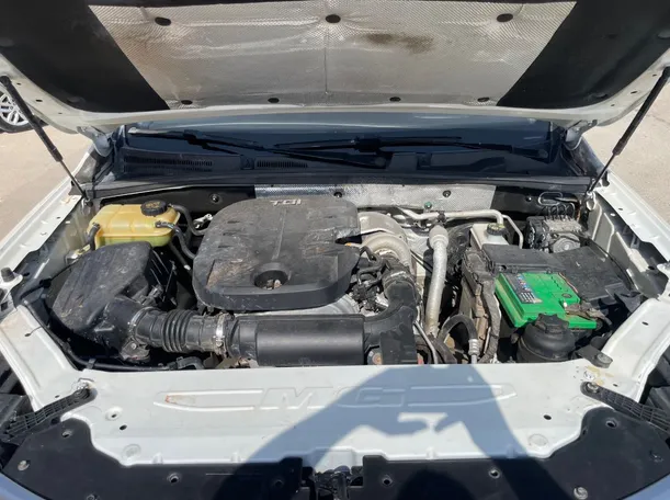 Car image 26