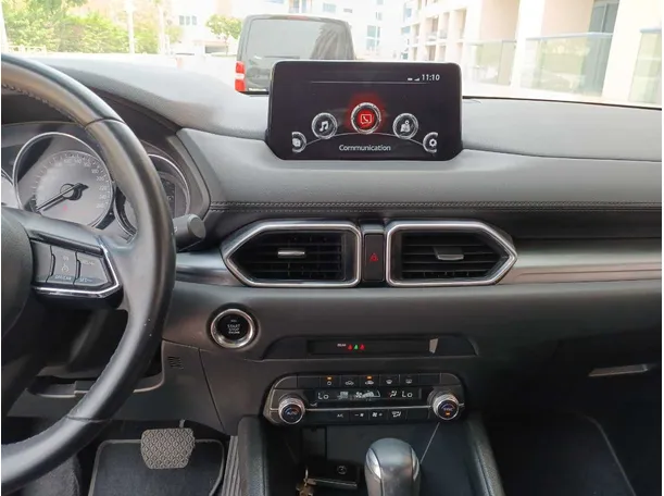 Car image 16