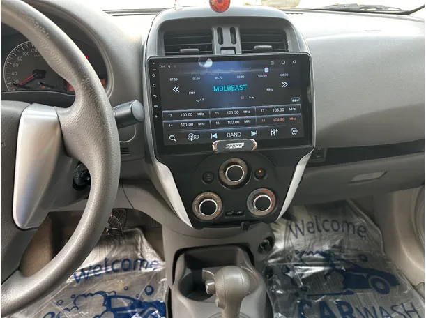 Car image 16