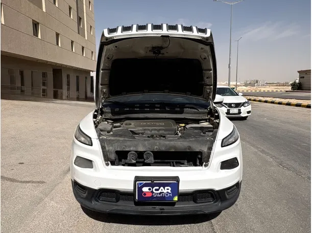 Car image 26