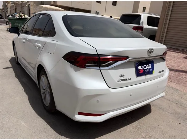 Car image 7