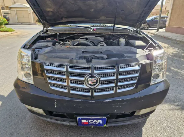Car image 25