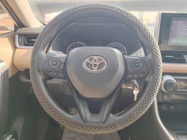 Car image 21