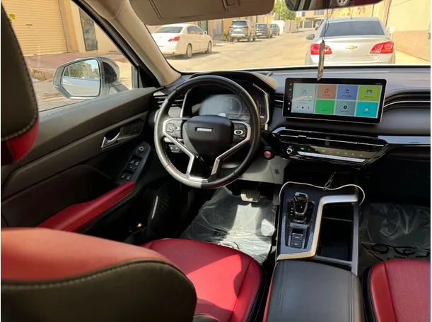 Car image 18