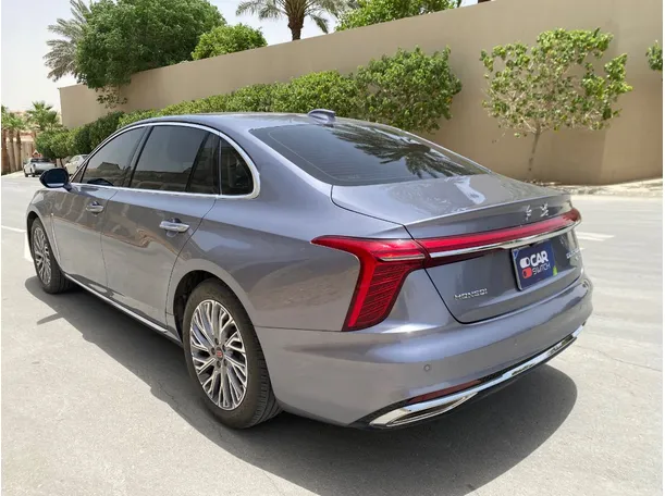 Car image 7