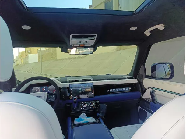 Car image 35